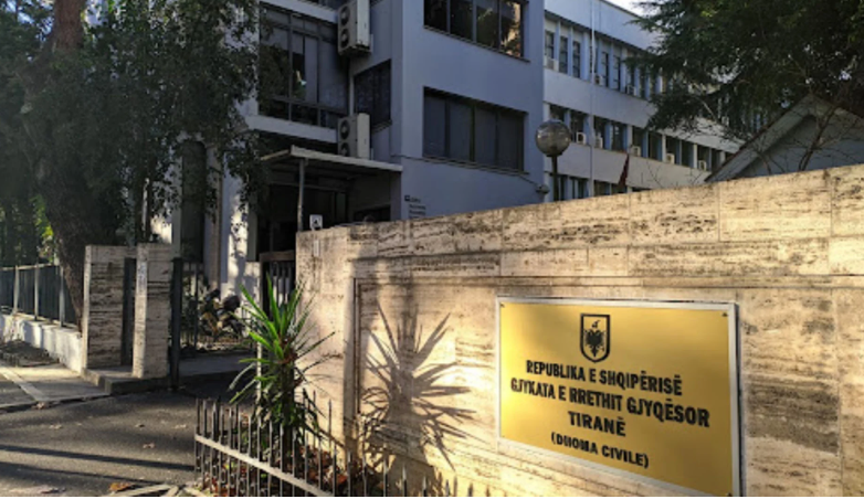 EMRAT/ Shpërndanin ekstazi në kryeqytet, “arrest në burg” për katër gazetarët e portalit online