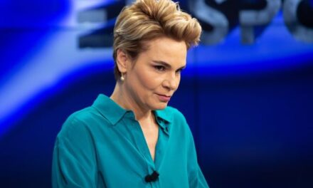 “Në shpirt më ke vra, në copa m’ke nda”, kujt i drejtohet me këtë mesazh Kryemadhi?!