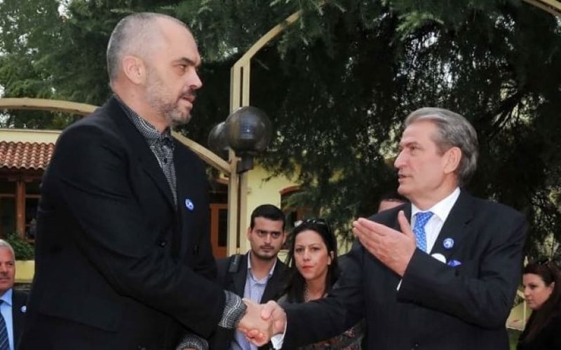 “Unë jam Zoti juaj më i lartë!”