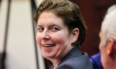 SHBA: Mbylli partnerin e saj në një valixhe gjatë xhirimeve dhe e la të vdiste nga mbytja