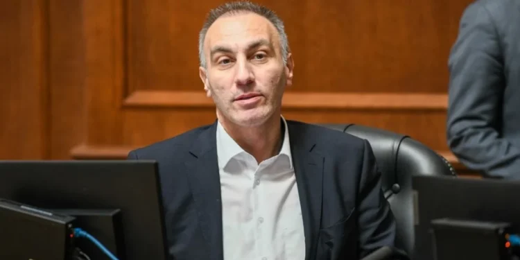 I akuzuar për korrupsion gjatë detyrës, Prokuroria e Shkupit kërkon paraburgim për ish-zëvendëskryeministrin