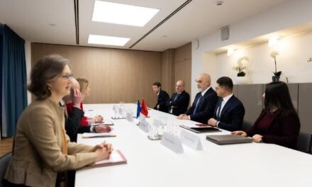 Nënshkruhet marrëveshja me BE/ Hasani: Do të luftojmë kërcënimet hibride dhe kibernetike