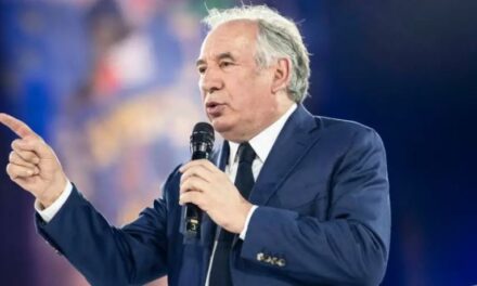 Francë: Kryeministri i ri përpara një “mission impossible”