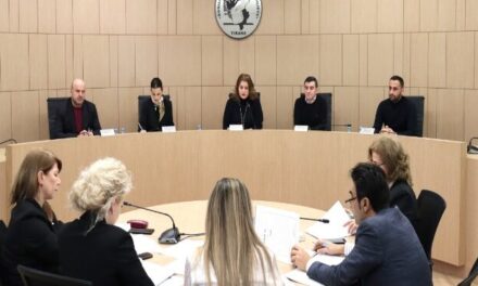 Komisioni Rregullator “vulos” mandatet për çdo qark, miratohen edhe zonat e Administrimit Zgjedhor