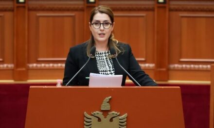 Interpelanca me PD, Manastirliu liston masat për parandalimin e dhunës në shkolla