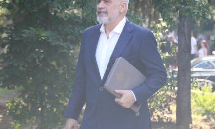 Kryeministri sot në Romë për prezantimin e ‘Giro d’Italia’