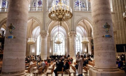 Notre Dame thyen rekorde pas inaugurimit, ikona parisiene tërheq 29 mijë vizitorë në ditë, 860 mijë që nga rihapja