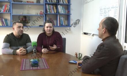 ​Serbia shpall dy shqiptarë non-grata: “Na mori policia nga hoteli”