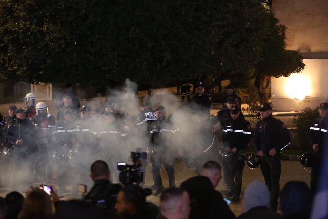 Plagosja e 3 efektivëve në protestën e PD-së, eksperti zbulon të pathënat e protestës