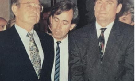 “Soros ka njerëz në Këshillin Kombëtar dhe Kryesinë e PD-së” – Haklaj: Berisha e solli në Shqipëri në 1993! Tha takova mikun e madh të shqiptarëve në Zvicër