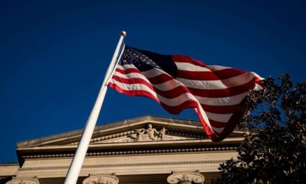 Urdhri për pushimin e çështjes ndaj kryebashkiakut të Nju Jorkut, shkakton dorëheqje në Departamentin e Drejtësisë