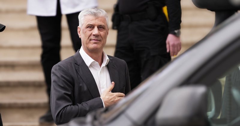 Pikëpyetjet për mungesën… Pse nuk u lejua Thaçi në varrimin e të atit?