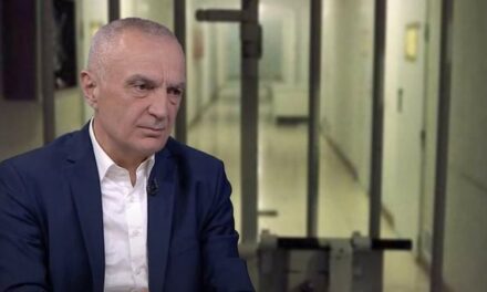 Denoncimi i avokatit: Ilir Meta po pastron 210 mln euro me 12 kulla në Rumani, nëpërmjet vajzës së tezes