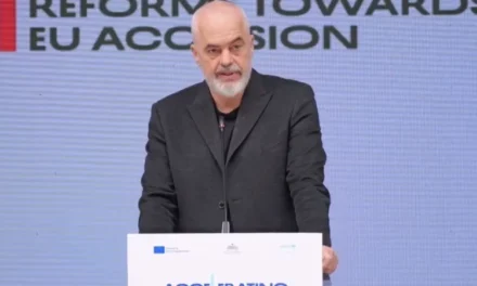 Garancia evropiane për fëmijët, Rama: Përgjigje për ata që thonë ç’na duhet BE! Po punojmë për të rritur numrin e mësuesve specialë