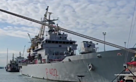 Ankorohen në Portin e Durrësit 3 anije italiane, njëra prej tyre i dhurohet Shqipërisë