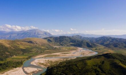 “Nobeli i mjedisit” u jepet aktivistëve shqiptarë që mbrojtën Vjosën