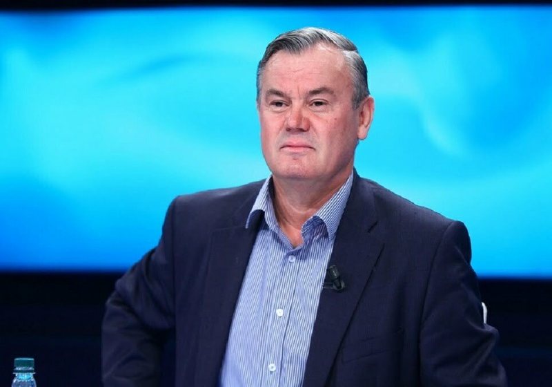 Nikoll Lesi: Gazment Bardhi “u plagos” rëndë në Fier, tani nuk i kundërvihet dot Berishës