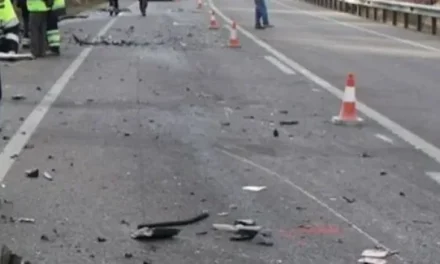 Aksident i rëndë në Sarandë, ndërron jetë polici, 2 persona të tjerë në gjendje të rëndë