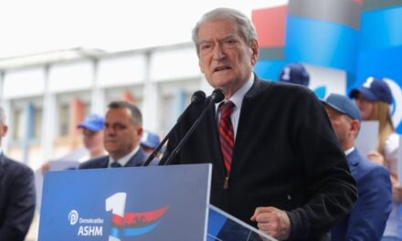 ChatGPT parashikon fjalimin e Berishës më 12 maj. Një operacion kriminal i orkestruar nga Rama, Veliaj dhe grupet e krimit të organizuar …”