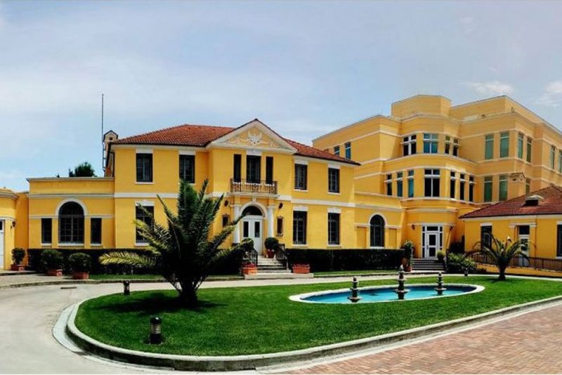 Ambasada e SHBA publikon mesazhin e zv.presidentit amerikan: S’duhet të kemi frikë prej qytetarëve kur shprehin pikëpamje që nuk pajtohen me udhëheqësit e tyre