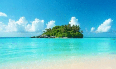 “Travel and Tour World”: Ksamili, perla bregdetare e Shqipërisë