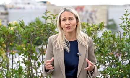 Anuela Ristani mesazh për qytetarët e Tiranës: Ja rrugët që do bllokohen, stafi në kopshte me orar të zgjatur 08 Maj, 2025 12:17