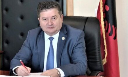 Arrestohet ish-Presidenti i Urdhrit të Stomatologut!