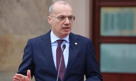 Përshkallëzimi i sulmeve në Lindjen e Mesme, ministri Hasani: Evakuohen nga Izraeli 4 qytetarë të tjerë shqiptarë