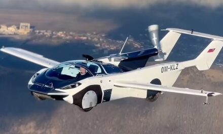 Makina e parë fluturuese do të dalë në shitje brenda disa muajsh, çmimi marramendës