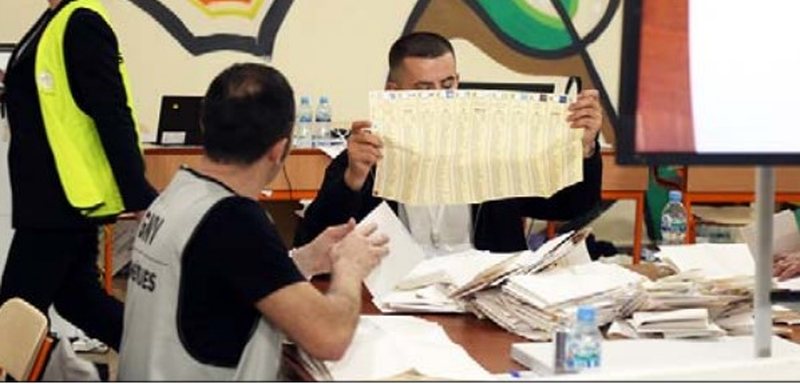 Rinumërimi në 4 qarqe, gati të hapen 2240 kuti, procesi nis të martën! PD shpreson të gjejë 1300 vota në favor të saj