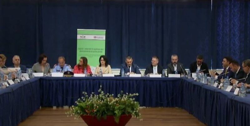 “Duhet reformë reale gjithëpërfshirëse”, Celibashi për 11 majin: Rama dhe Berisha, fushatë me sulme personale