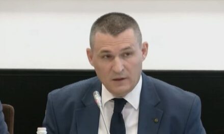 Altin Dumani me prokurorët e rajonit: Për t’i shpërbërë organizatat kriminale beteja duhet të jetë kolektive