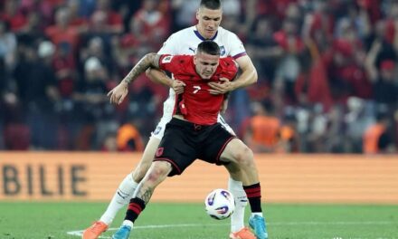 “Qëllove si kalama, o Manaj, ja si qëllohet….”