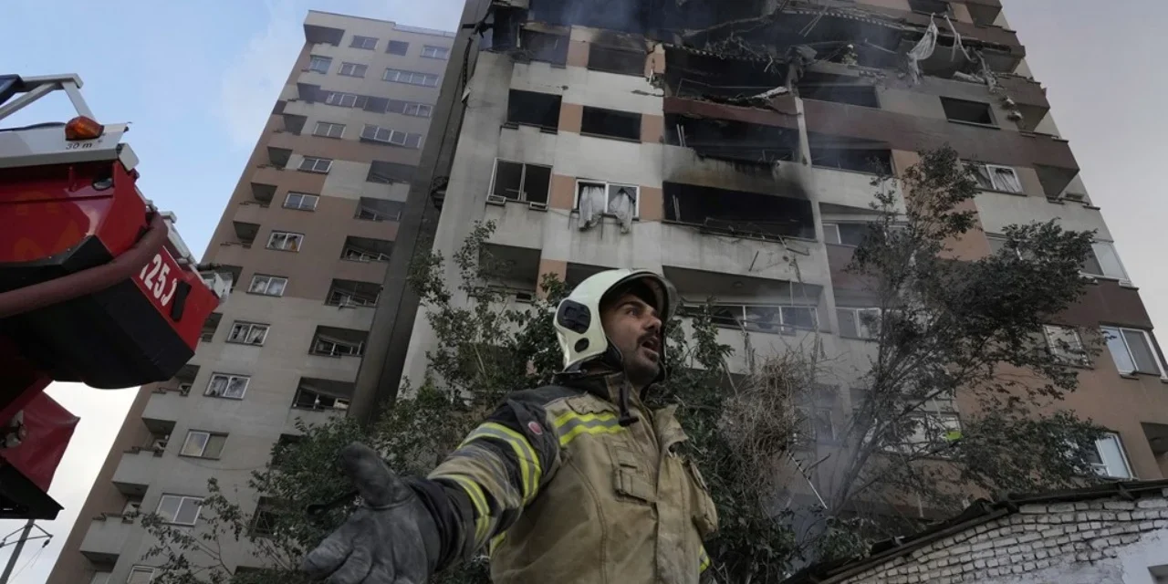 Alarm në Izrael – Ushtria izraelite u bën thirrje qytetarëve të nxitojnë në strehimore – Irani pritet të sulmoje