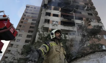 Alarm në Izrael – Ushtria izraelite u bën thirrje qytetarëve të nxitojnë në strehimore – Irani pritet të sulmoje