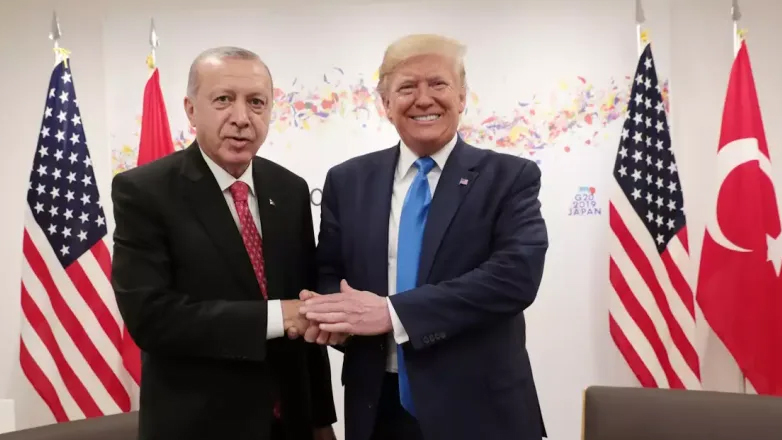 Takimi Trump-Erdogan në Hagë