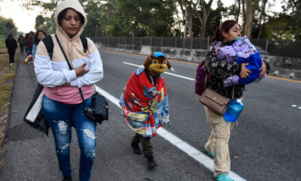 SHBA: Gjykata Supreme miraton rifillimin e deportimeve të emigrantëve në vendet e treta