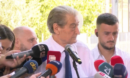 Berisha sulmon Altin Dumanin pas daljes nga SPAK: Peng i verbër i Ramës dhe Manjës