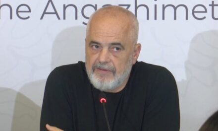 “Derën e BE e kemi hapur!”- Rama u jep porositë kryebashkiakëve: Duhet të provojmë se jemi “të veshur” mirë, të edukuar dhe të denjë për t’u ulur në atë tryezë