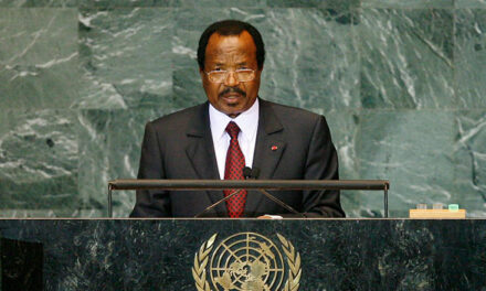 Presidenti i Kamerunit, Paul Biya kandidon për mandatin e tetë në moshën 92 vjeçare