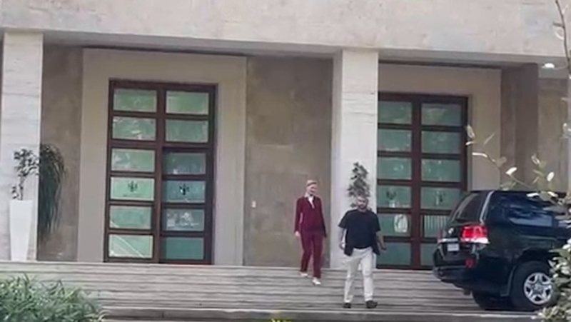 E ngarkuara me punë e SHBA-së Nancy Vanhorn ‘zbarkon’ në Kryeministri