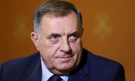 KQZ në Bosnje i heq mandatin presidentit të Republikës Sërpsksa, Millorad Dodikut