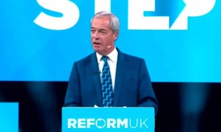 Farage provokon sërish, njofton drekë me Ramën: Avionin mund ta mbush me të burgosur shqiptarë që deportohen