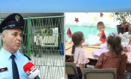 Drejtori i Rendit thirrje prindërve: Kontrolloni çantat e fëmijëve para se t’i nisni për shkollë