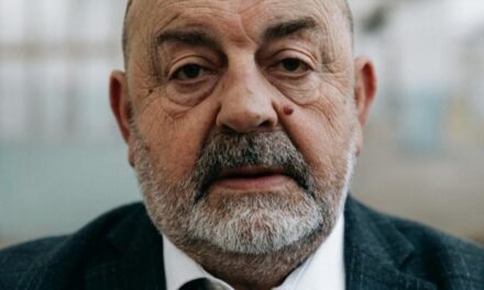 Shuhet aktori dhe regjisori Enver Petrovci