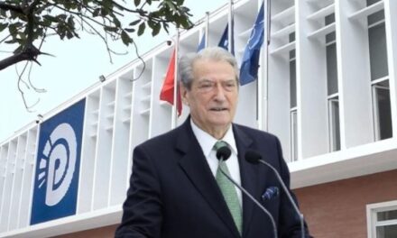 PD mbledh sot Kryesinë, Berisha do të mbajë fjalën hapëse drejtuar anëtarëve, çfarë pritet të ndodhë