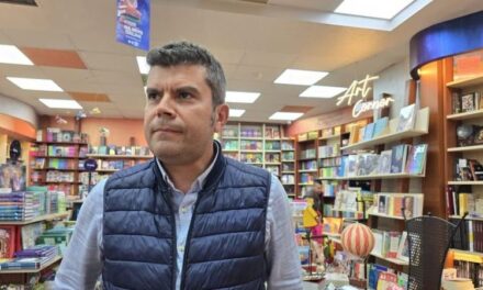 Ironia e gazetarit: Kundër Ermal Hasimjes, Doktori i Madhërishëm duhet të jetë kryetar deri 100 vjeç