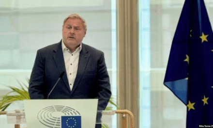 Terras e dënon ndërhyrjen “armiqësore e përshkallëzuese” të Serbisë në zgjedhjet lokale në Kosovë