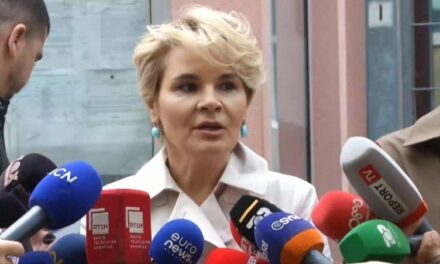 Provat e reja në SPAK? Kryemadhi sulmon Dumanin: Bëhet për të mbajtur Metën në burg, mua dhe familjen time nën presion