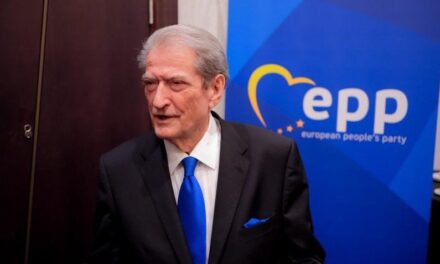 Berisha në Strasburg: Edi Rama po na përgjon internetin